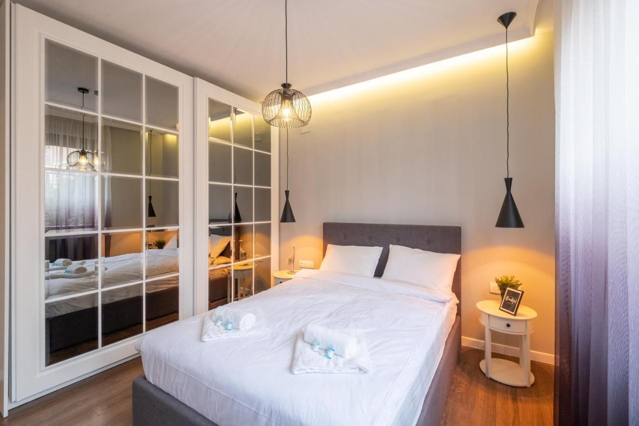 Designer & Cozy 2Bd Flat With A Parking In The City Center By Flat Mаnager Софія Екстер'єр фото