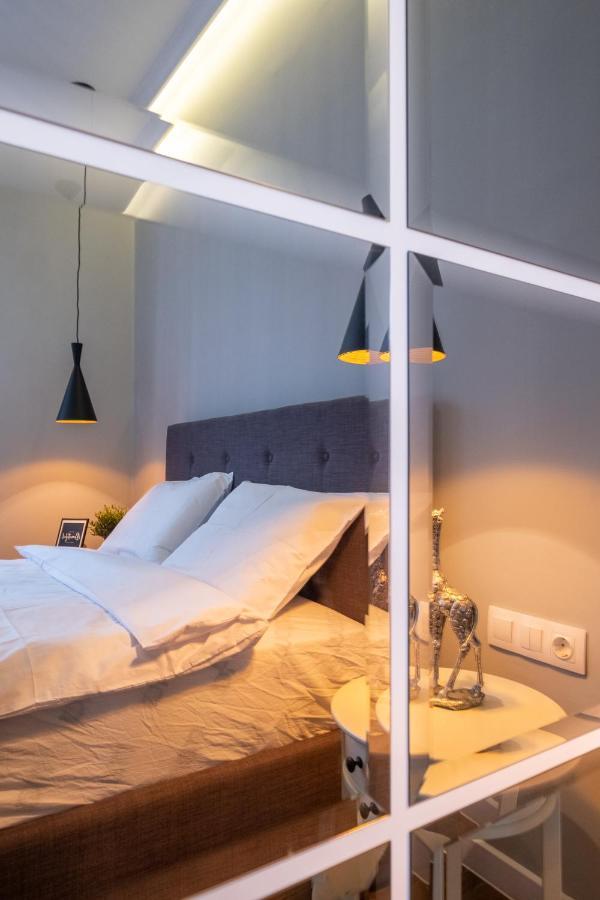 Designer & Cozy 2Bd Flat With A Parking In The City Center By Flat Mаnager Софія Екстер'єр фото